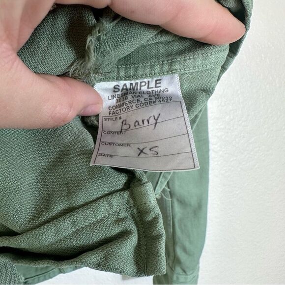 Frank & Eileen Barry Tailored Button Up Distressed Shirt in Sage Size XS - Picture 5 of 9